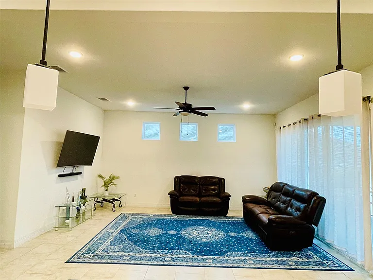18001 Dufour Dr — Photo 6