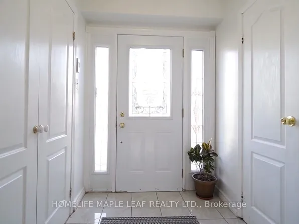 114 Skegby Rd, Brampton, ON L6V 2T9