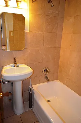 Rented by Sky Management | media 20