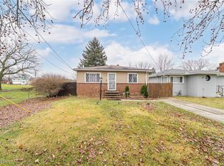 16408 Highview Dr, Cleveland, OH 44128