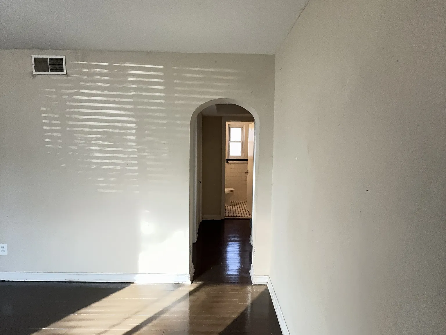 8316 Roanoke Avenue - 1 — Photo 4
