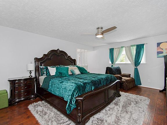 3rd image of 9802 Sagewell Drive