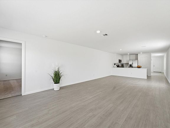 3rd image of 5643 Shelford Birch Dr