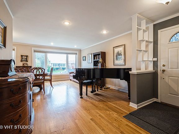 2nd image of 2818 W Jarlath St