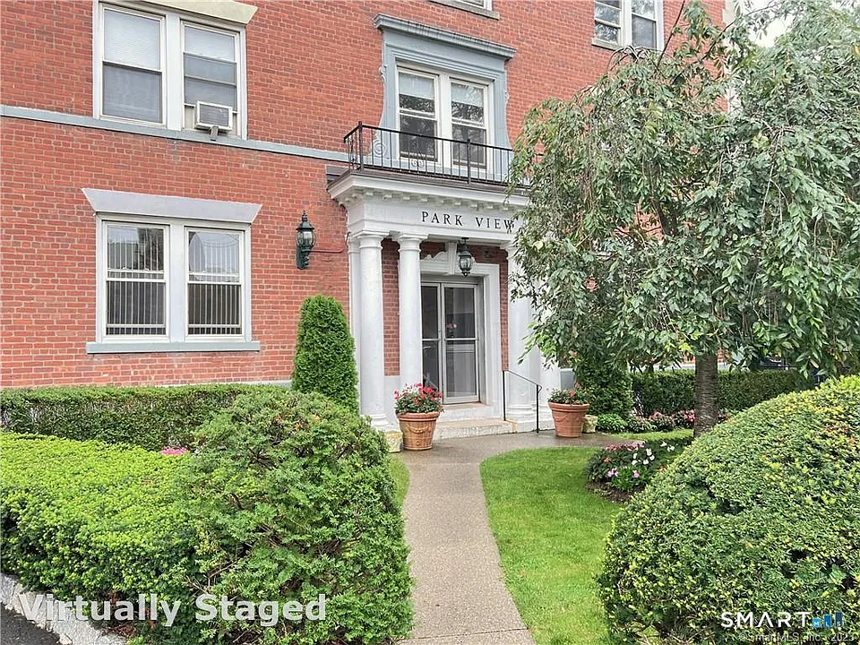 53 Prospect St #407