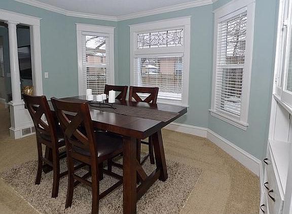 2nd image of 487 Saint Clair Ave