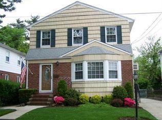 71 W Fenimore St APT 1, Valley Stream, NY 11580