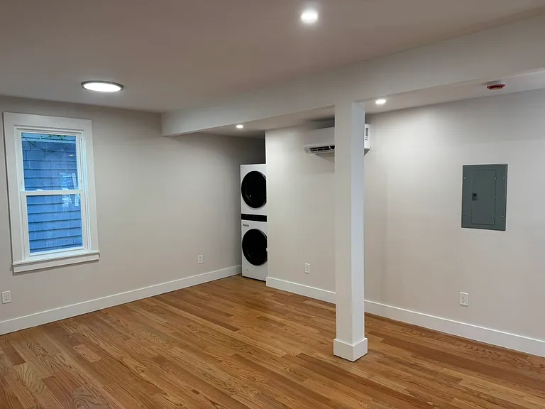 88 Lyon St #1 — Photo 11