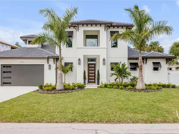 212 Due East St, New Smyrna Beach, FL 32169