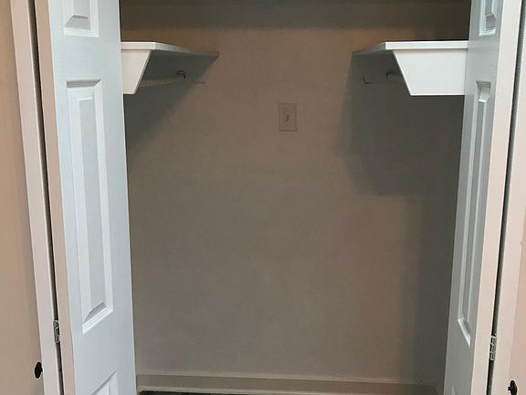Walk in closet