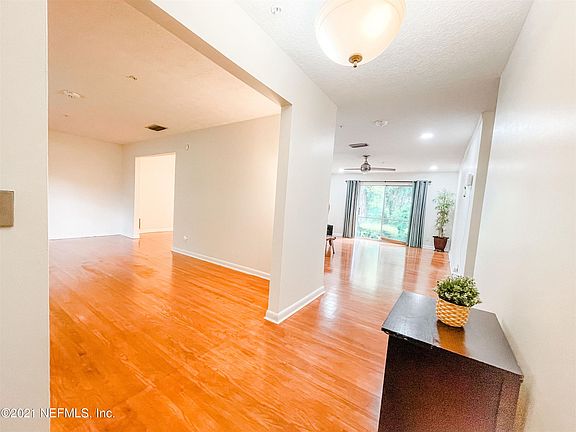 3rd image of 5763 Saint Isabel Dr