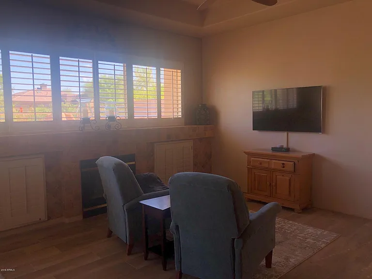 7132 E Thirsty Cactus Ln — Photo 3