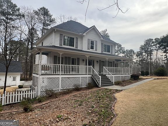 2nd image of 3970 Governors Cir