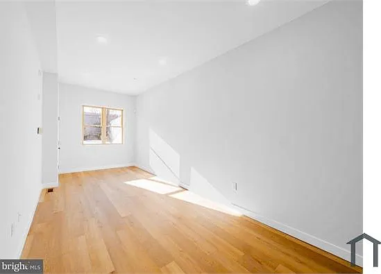 4159 Westminster Ave — Photo 8
