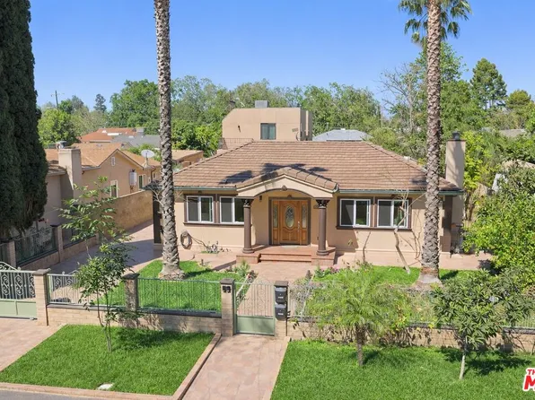 13847 Gilmore St, Van Nuys, CA 91401