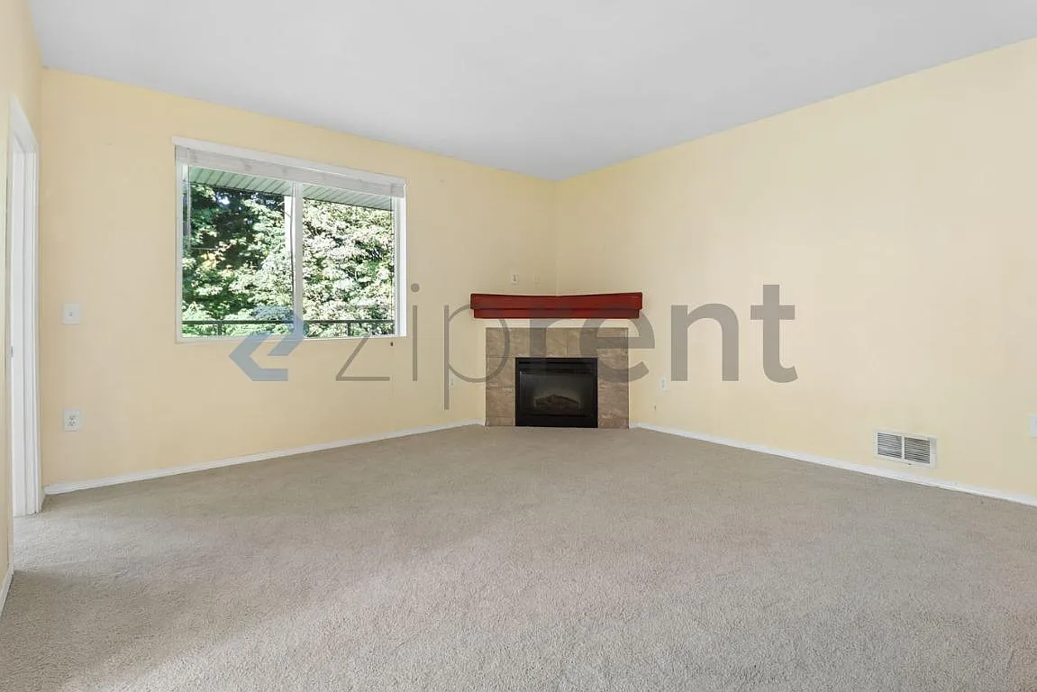 2 bed, 970 sqft, $2,400 — Photo 4