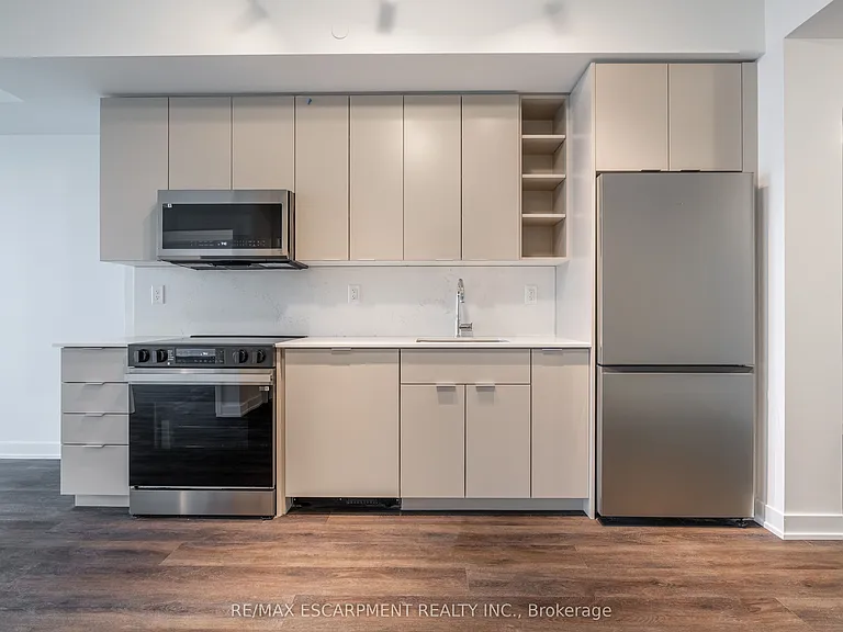 2075 Lakeshore Rd #1205 — Photo 8