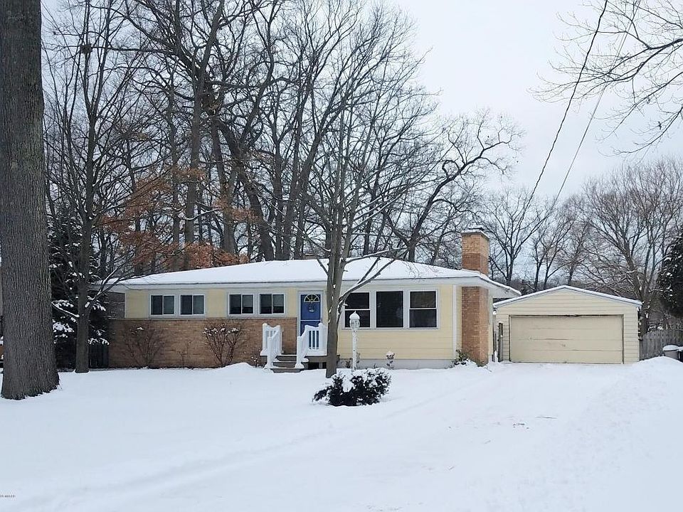 1st image of 15055 155th Ave