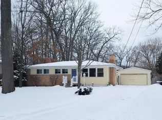 15055 155th Ave, Grand Haven, MI 49417
