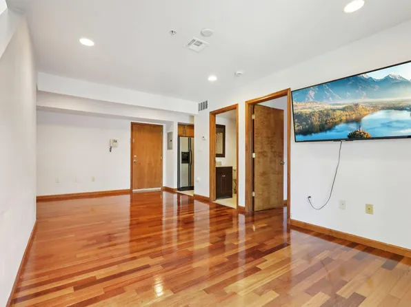 112 63rd Street image 11 of 46