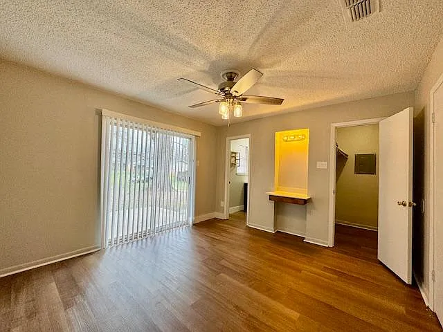 203 Bernice St — Photo 7
