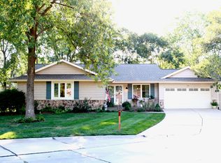 121 Cedar Ridge Ct, Weldon Spring, MO 63304