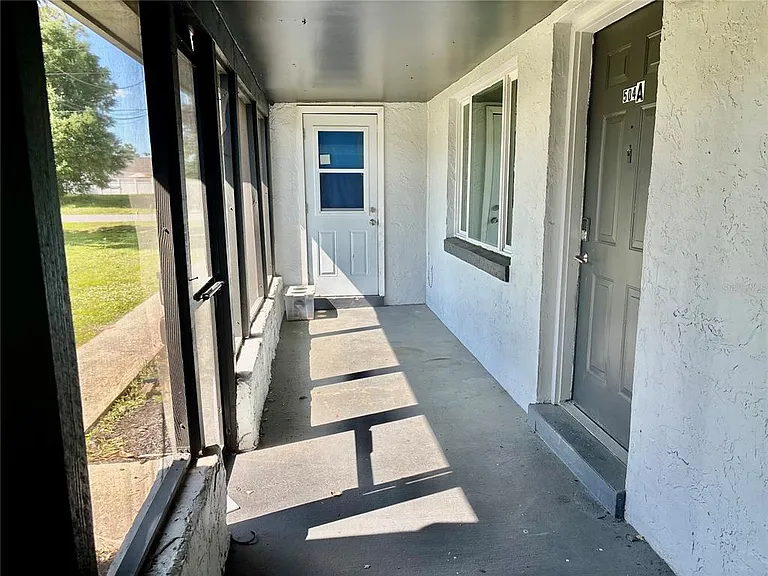 504 Blackbird Ln — Photo 22
