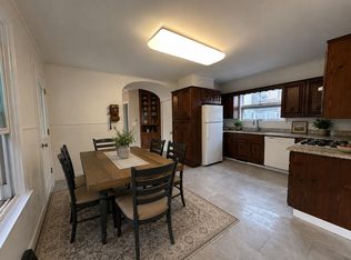9 Summer St #1, Easthampton, MA 01027