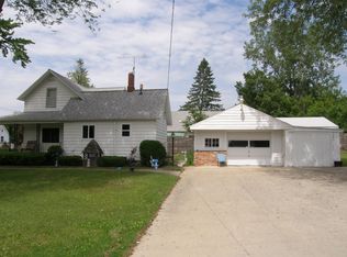 423 W Belle Ave, Saint Charles, MI