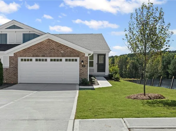 17 Village Dr #25-B, Dawsonville, GA 30534