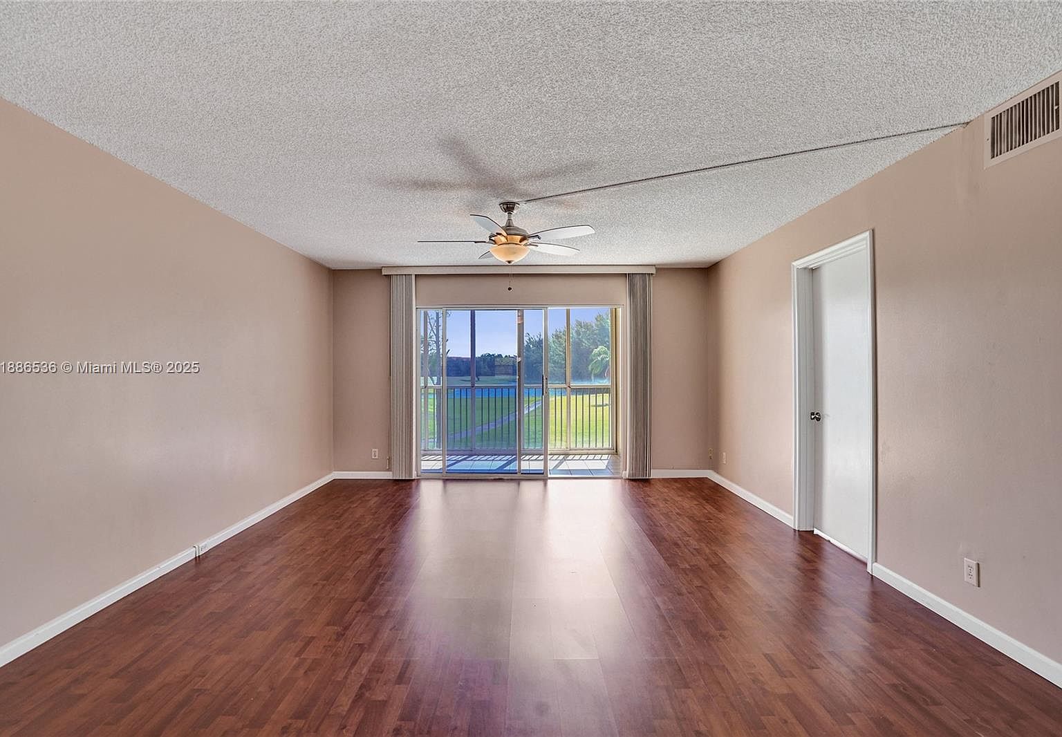 12500 SW 6th St APT 203N