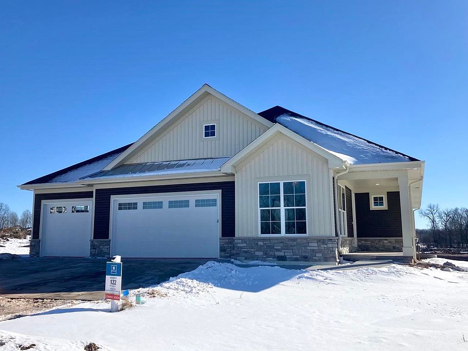 879 Ct, Menasha, WI 54952 MLS 50273640 Zillow