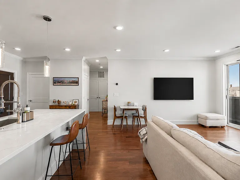 87 Medford St #309 — Photo 13