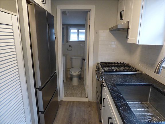 4th image of 9 Fredericks Rd