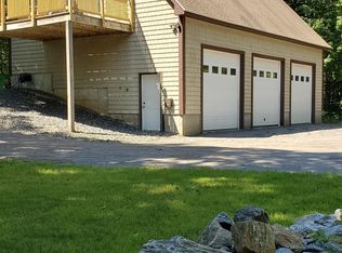 87 Southern Oaks Dr, China, ME 04358