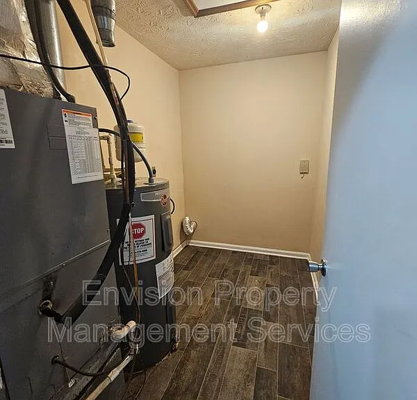74 Clay St #76 — Photo 16
