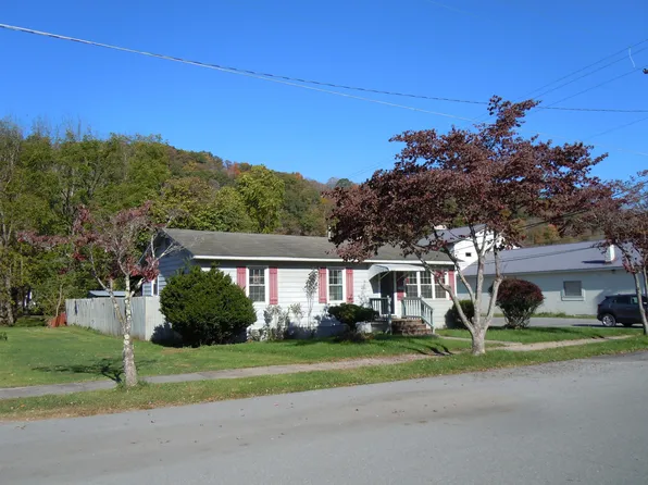 900 2nd Ave, Marlinton, WV 24954