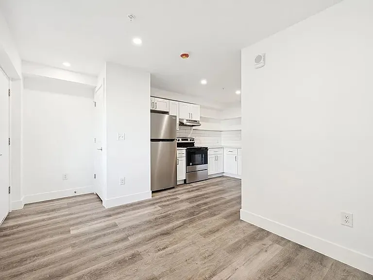 11800 E Colfax — Photo 35