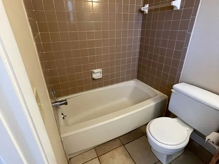 5408 Mariner Blvd — Photo 12