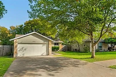 8311 Treehouse Ln — Photo 3