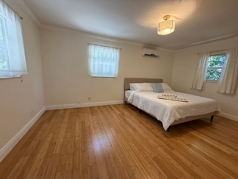 1413 SW 23rd Ave #1 — Photo 1