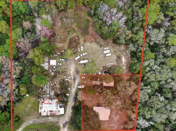 210 Gray St, Darien, GA 31305