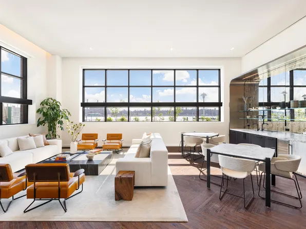 29 Huron Street image 12 of 18