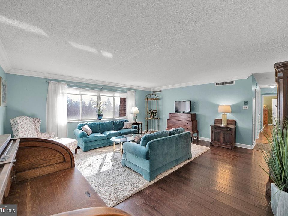 1st image of 860 Lower Ferry Rd Suite 5-P