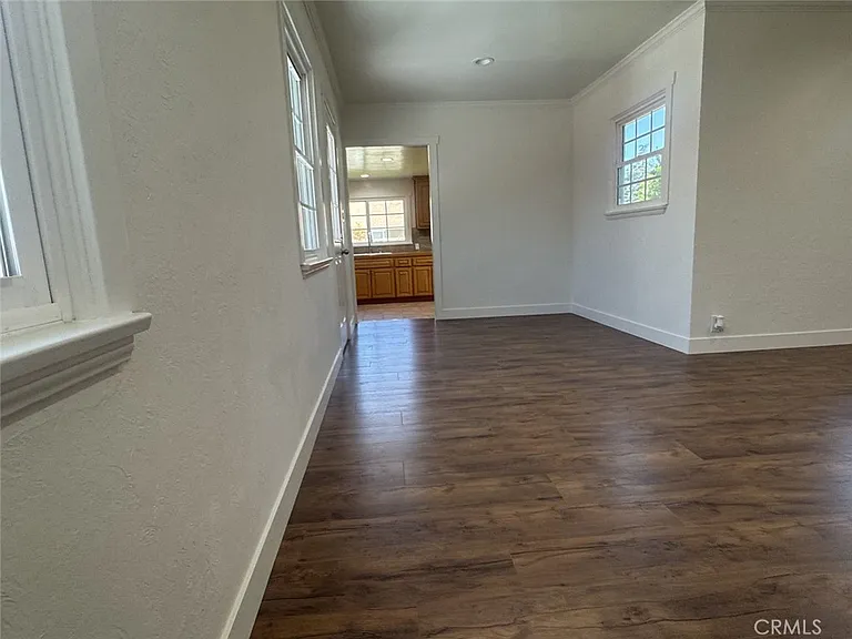 7245 Wish Ave — Photo 5
