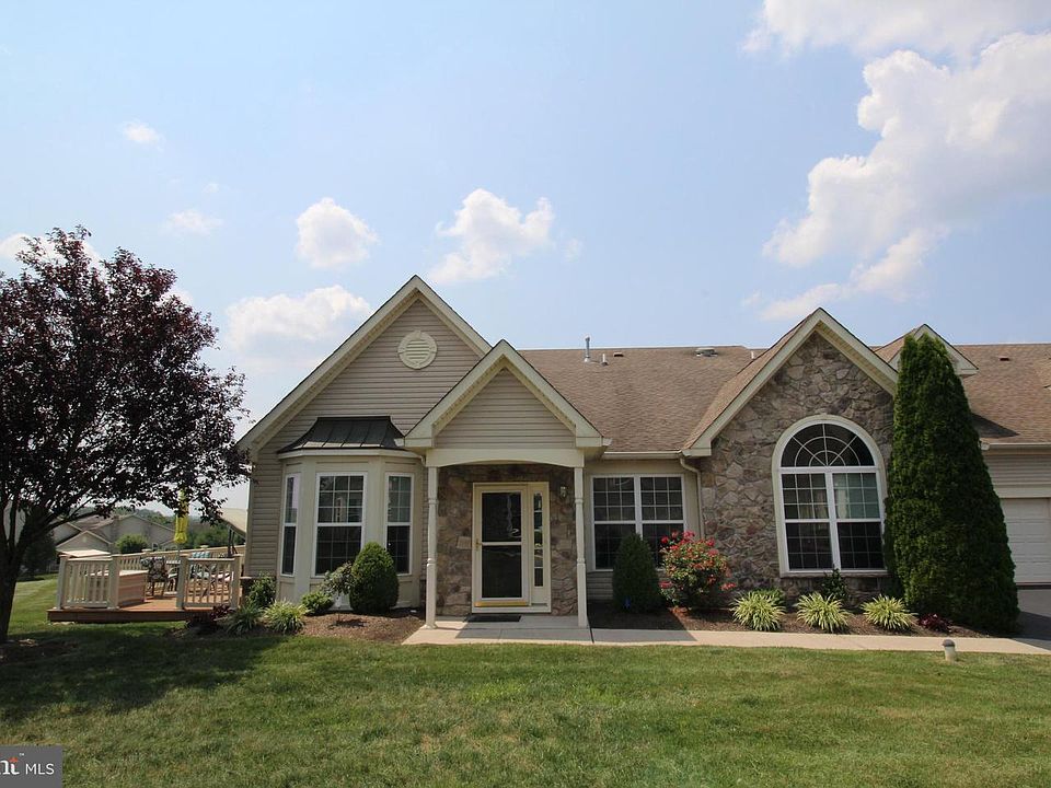 1st image of 472 Pebble Beach Dr
