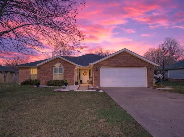 46 W Briarmeadow St, Farmington, AR 72730