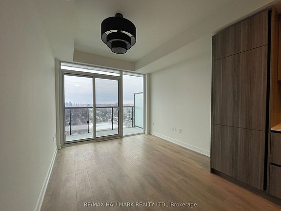 4th image of 127 Broadway Ave #1810