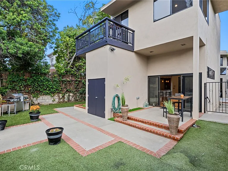341 S Meadows Ave — Photo 14