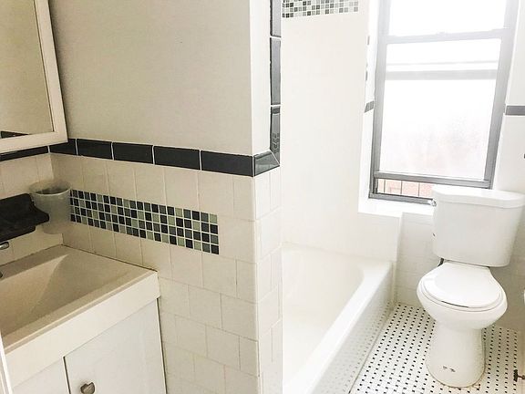 5th image of 8602 Park Ln S APT 4A1